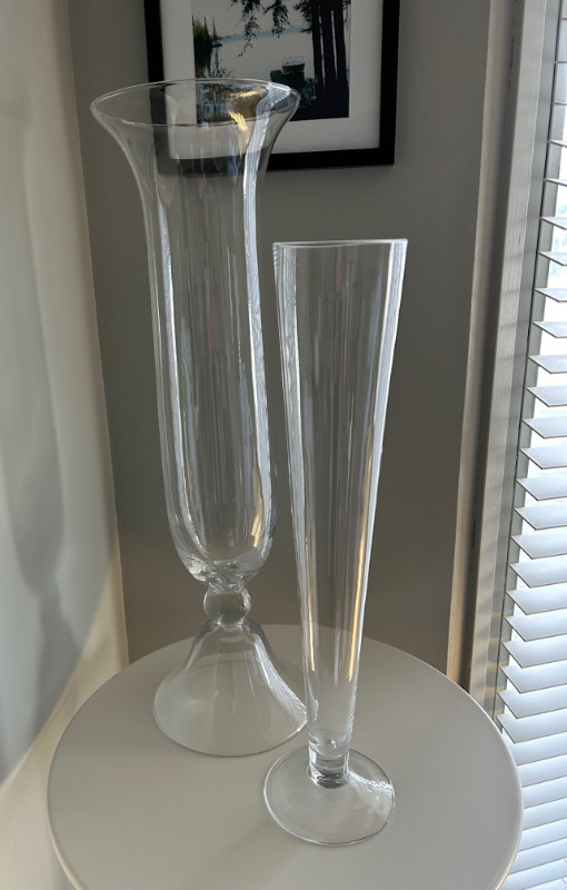 Tall Glass Vases (Set of 4) in Home Décor & Accents in Calgary