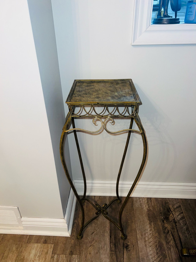 Home Decor Stand / Plinth in Home Décor & Accents in Mississauga / Peel Region