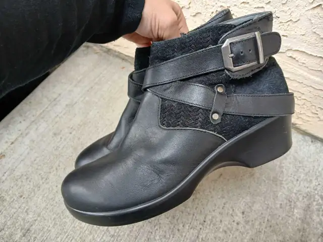 Leather Boots Alegria Women Size 41 in Women's - Shoes in Calgary - Image 2