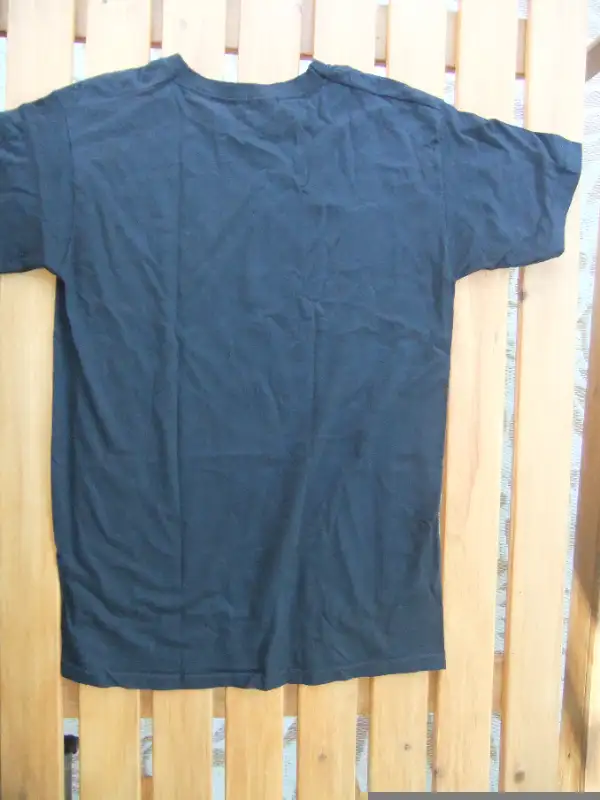 Scottish Lion and Strength Symbols black t-shirt, Men's size S in Men's in Mississauga / Peel Region - Image 4