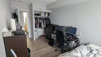 1 Room / 1 Bath available for rent at 345 King Street N (2nd floor) Spring 2026 term Price $500/mont...