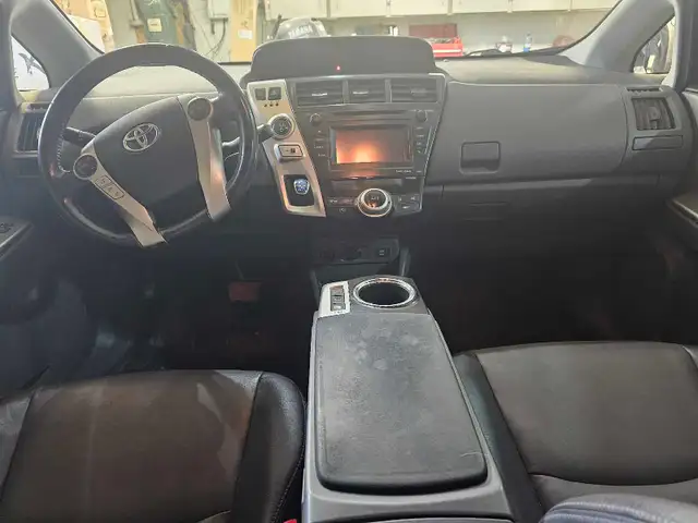 2012 Toyota Prius V511728288227010563