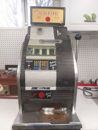 Antique Mills 1930s Slot Machine (was working until recently)