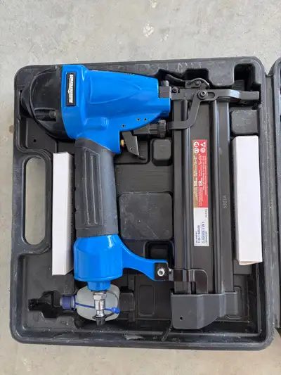 This Mastercraft 18ga air nailer is perfect for a variety of projects. It has only been used a coupl...