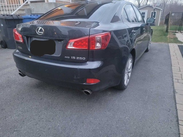 2011 Lexus is250 AWD — photo 3