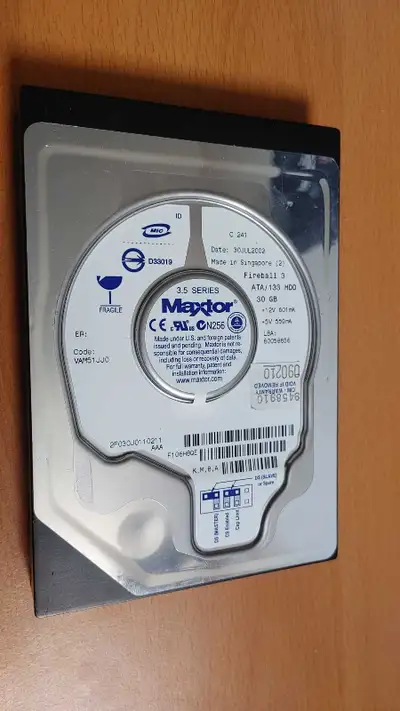 30GB Maxtor Fireball 3 Internal 3.5 Hard Drive IDE Interface, View more