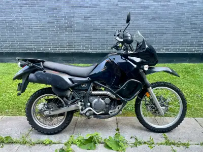 2010 Kawasaki KLR650. 2nd generation KLR priced to sell because I'm losing my storage. The bike star...