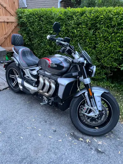 2021 Triumph Rocket GT 3 2500cc. Comes with colour matching Corbin seat, original seat and backrest...