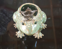Partylite Handsome Princely Frog Candle Holder, like new,