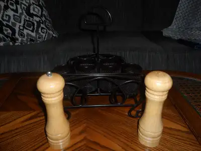 brand new Paderno wooden salt and pepper shakers (in Dartmouth