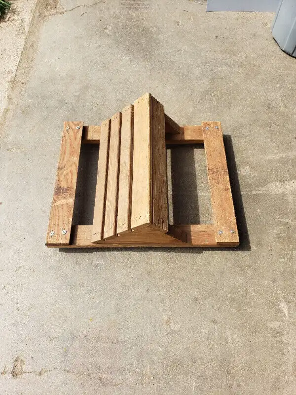 Cedar Shake/Shingle Roof Seats/Chairs For Sale in Roofing in Medicine Hat - Image 3