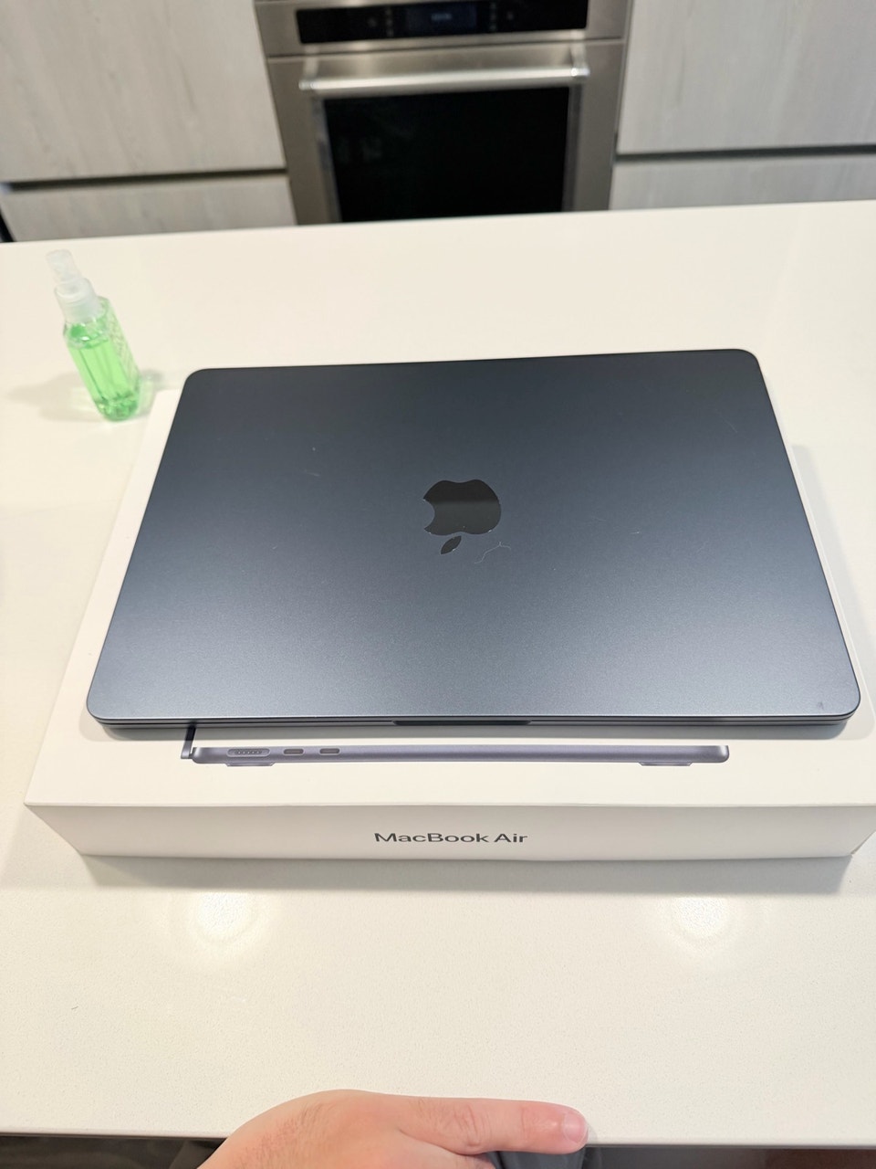 apple-macbook-air-m3-laptops-city-of-toronto-free-local