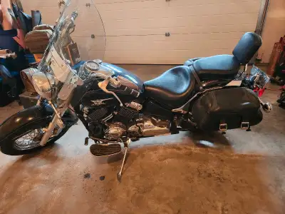 Great bike to get out on. VERY little km on her, lots of life left. Wouldn't be selling her but I am...