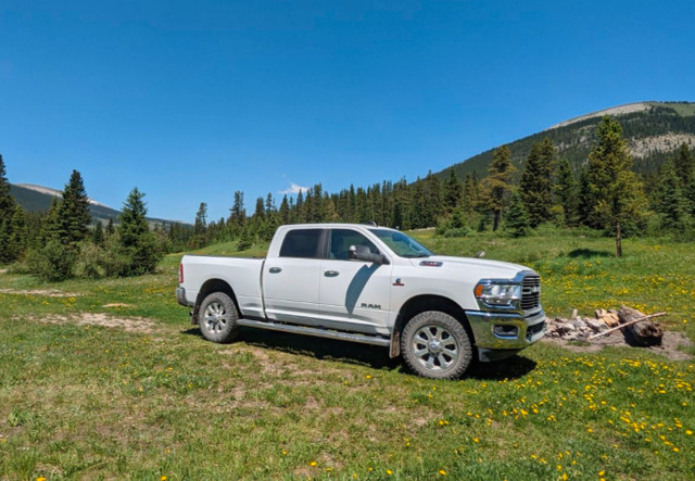 2019 ram 3500 diesel big horn in Cars & Trucks in Calgary - Image 4