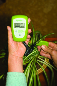 NEW SEALED Digital Moisture Meter Plus Features Soil moisture te