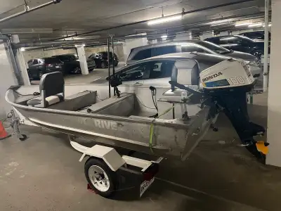 Misty River aluminum Jon boat with professionally welded transom And rebuilt where it was needed by...