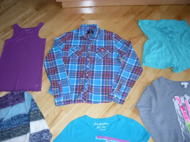 Vêtement été fille grandeur 14 ans / Small État neuf in Kids & Youth in Longueuil / South Shore - Image 9