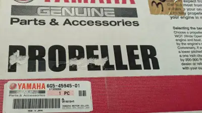 Yamaha OEM Aluminum Propeller - 6E5-45945-01 Diameter: 13.25" Pitch: 21" Blades: 3 Shop demo, slight...