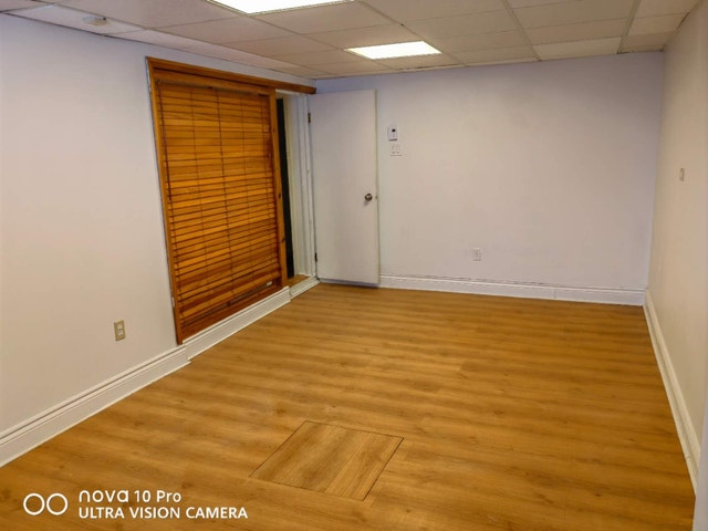 3  1/2  near metro station for rent — photo 1