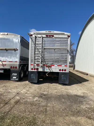For sale, 2008 Timpte 48’ tridem. Michels Electric gates with remote. Tarp in good condition. 24.5 r...