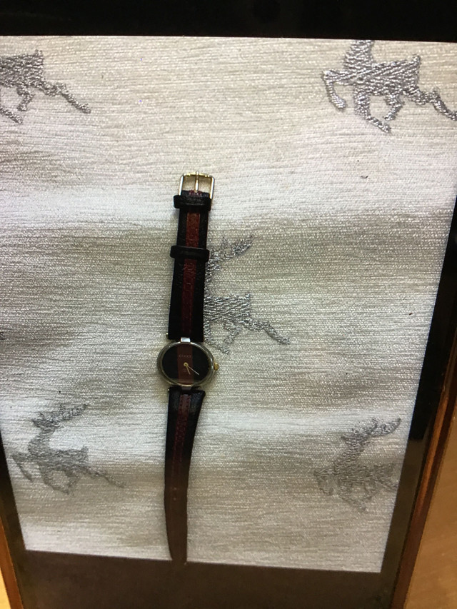 Gucci womens watch in Jewellery & Watches in Trenton - Image 4