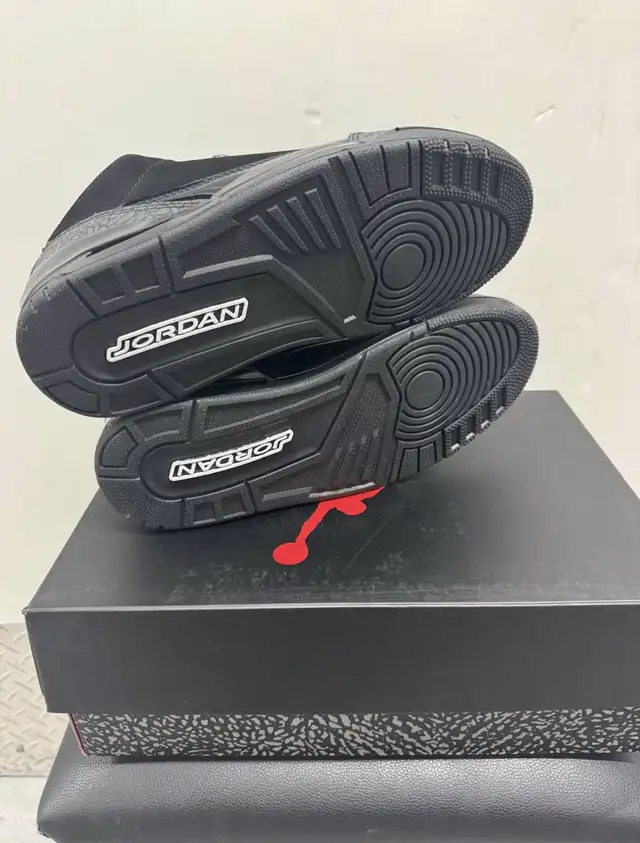Jordan 3 Retro Black Cement  in Men's Shoes in City of Toronto - Image 6