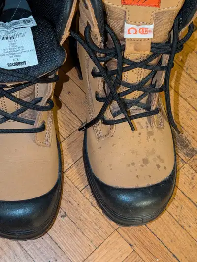 Dakota work boots, View more