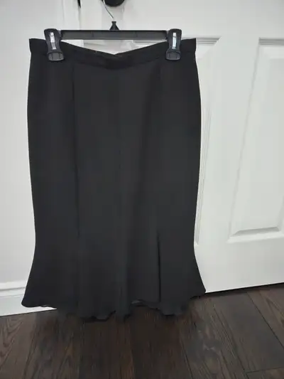Elegant black skirt, View more