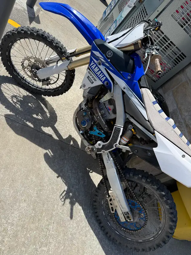 Selling my 2017 YZ450F in Dirt Bikes & Motocross in Napanee - Image 3