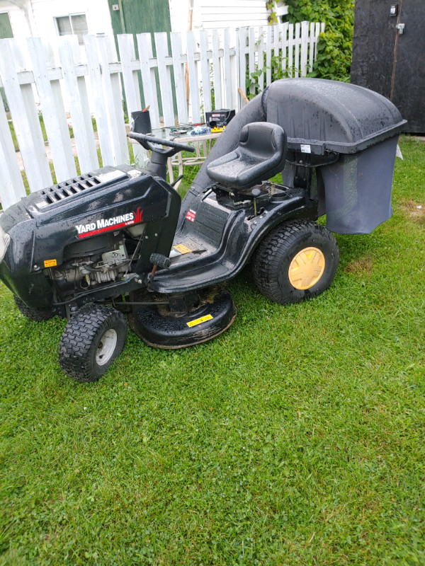Tracteur | Tondeuses et souffleuses | Trois-Rivières | Kijiji