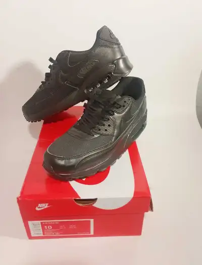 BNIB NIKE AIRMAX 90 PREMIUM, View more