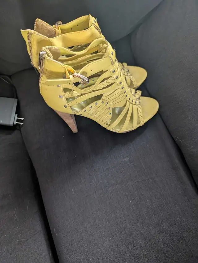 yellow Aldo heels64396367873281121