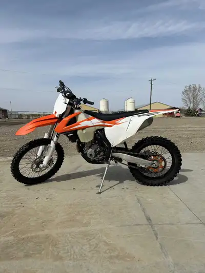 62 hours on the bike Always stored inside Service every 10 hours 5500 or obo