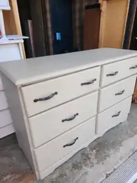 6 drawers beige dresser