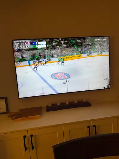 Samsung 58” smart tv 5 years old Decent TV No stands, will need wall mount. Power cable and remote i...