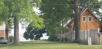 ORILLIA - 2 BDRM RENTAL - NEAR SHANNON BAY