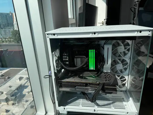 Complete Gaming PC Setup | RTX 4080, Ryzen 9 7900x, 64GBDDR5 2TB in Desktop Computers in City of Montréal - Image 7