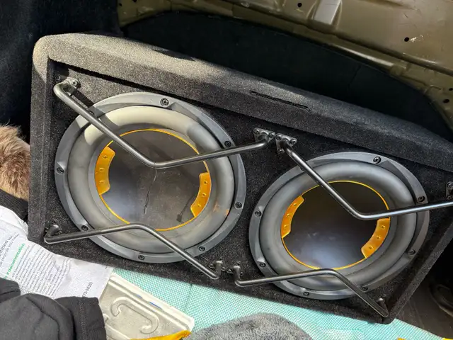 Dual 10 inch Subwoofers  in Speakers in Markham / York Region - Image 2