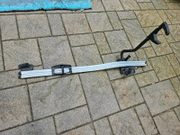 Thule single bike roof rack