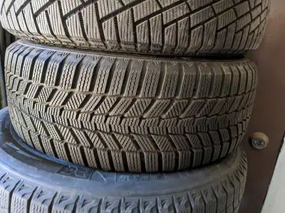 Selling our 205/55 r16 94t continental extreamweather rims and tires, they are pretty much brand new...