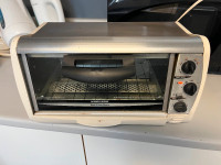 TOASTER OVEN BROILER FOUR GRILLE PAIN