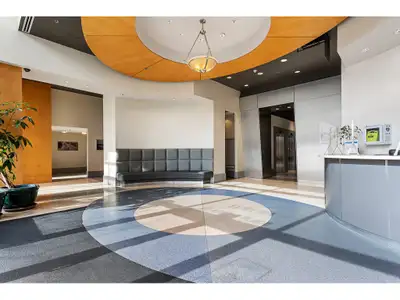 Looking for a simple and convenient place to live in downtown Vancouver? Private bedrooms are availa...