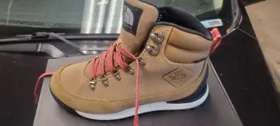 North Face womens Size 9 Hiking Boots, View more