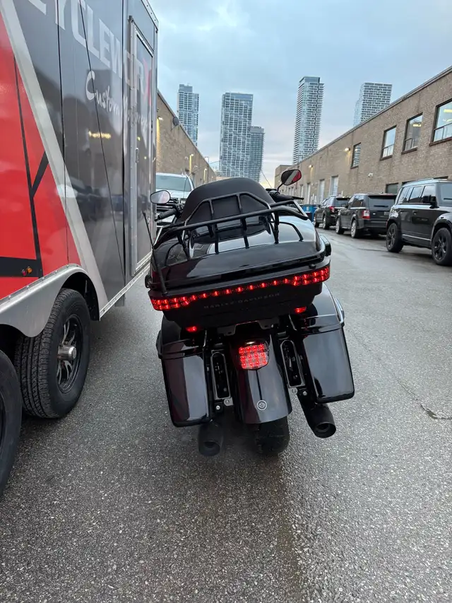 2023 Harley-Davidson Road Glide Ultra Limited in Touring in Markham / York Region - Image 6