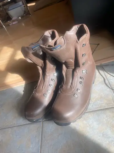 Combat Boots -New - size 15 — Altberg Defender, View more