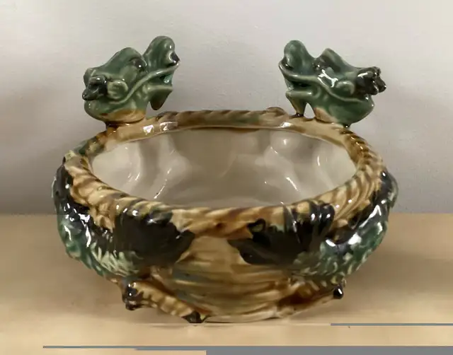 PRICE DROP! Majolica Ceramic Double Dragon Pearl Planter Pot in Home Décor & Accents in West Island - Image 5