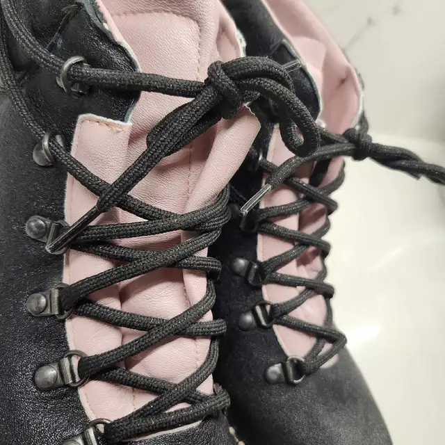 MONTELLIANA All Leather Women’s Combat Boots in Women's - Shoes in Oakville / Halton Region - Image 5