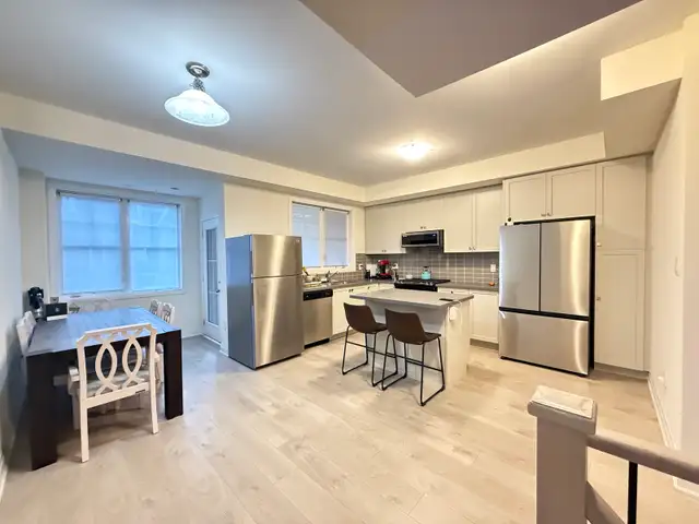 Private Room in a Luxury New House for only one  person