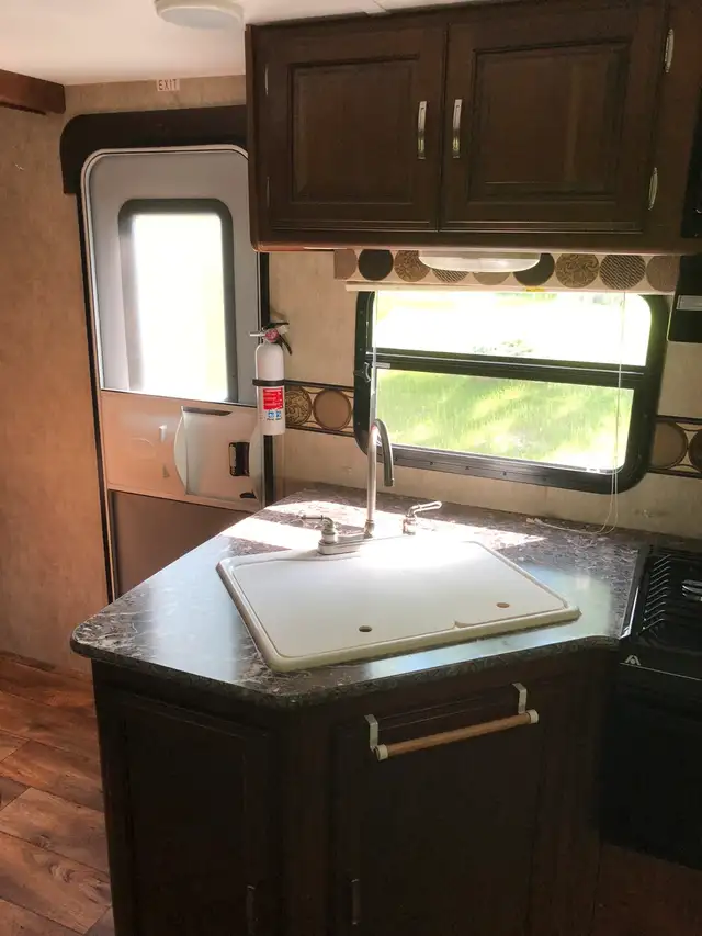 Camper for rent in St. Malo in Manitoba in Canada - Image 11