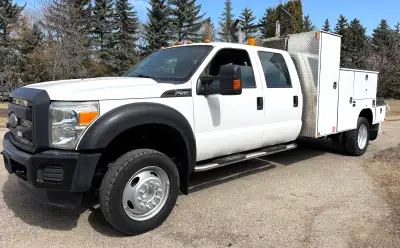 6.8L 10 CYL GASOLINE ENGINE, DUALLY DRW 4X4 CAB CHASSIS WB200, 12FT SERVICE/UTILITY BODY, MAXILIFT 1...